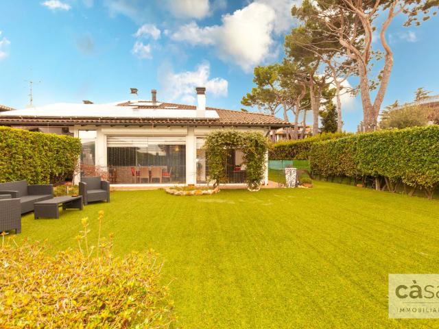 Villa in vendita a Varese