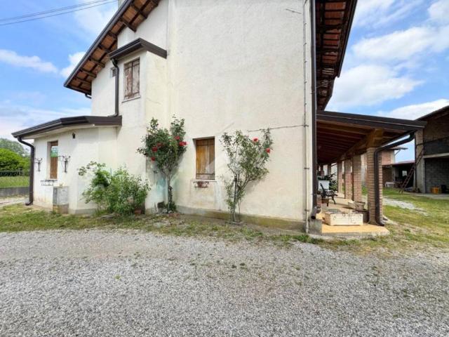 Villa in vendita a Varmo UD