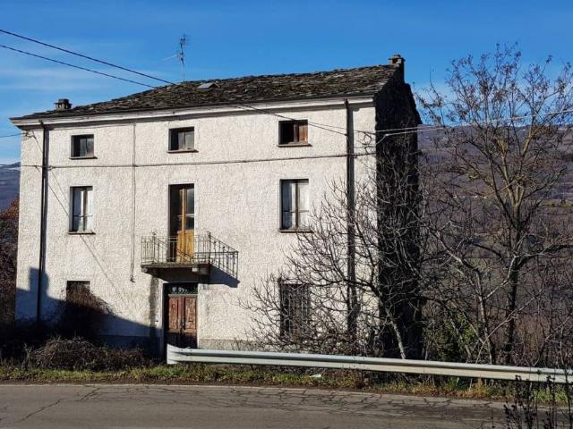 Villa in vendita a Varsi PR