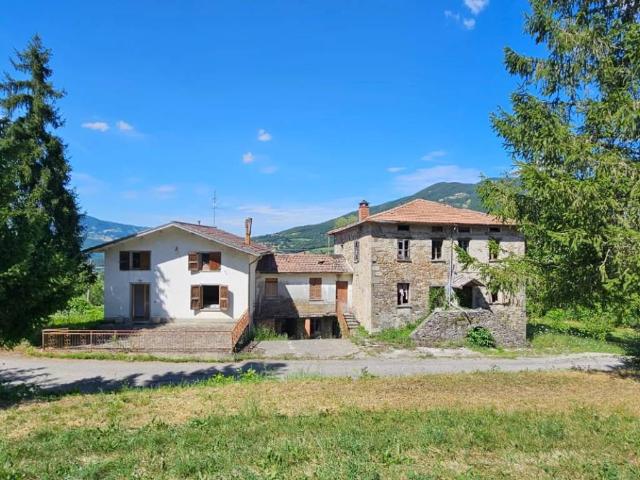 Villa in vendita a Varsi PR