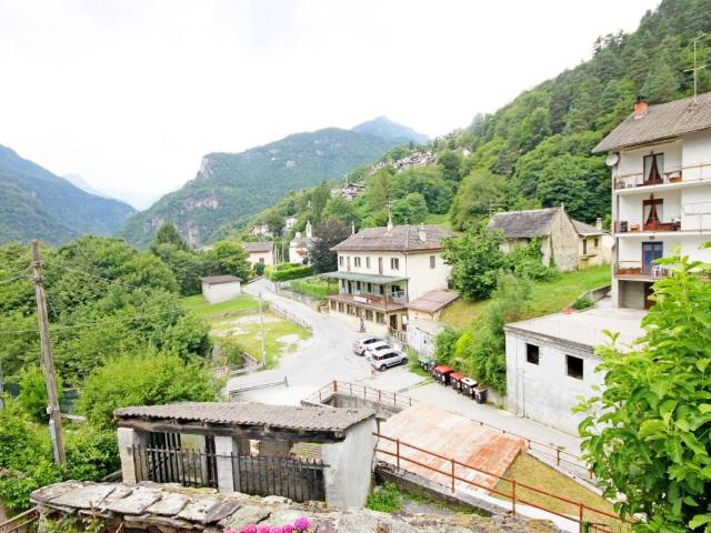 Villa in vendita a Varzo VB