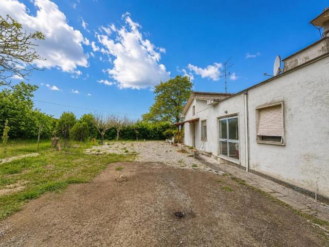 Villa in vendita a Vetralla VT