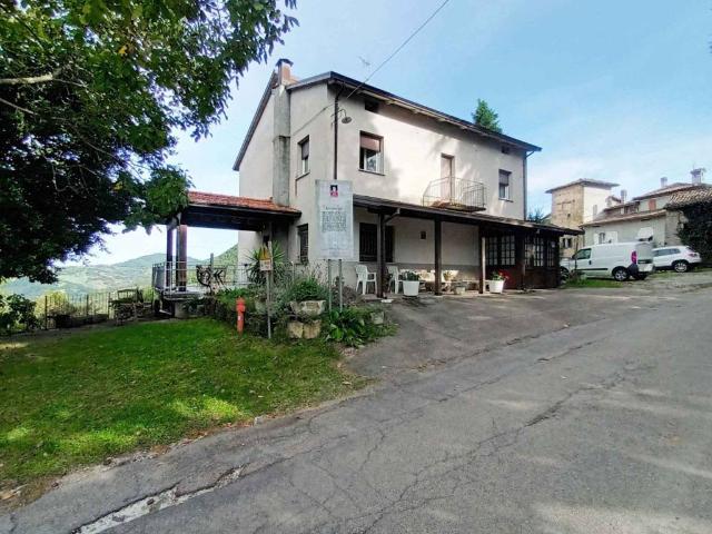 Villa in vendita a Vetto RE