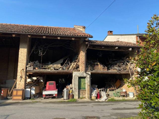 Villa in vendita a Vezza d'Alba CN