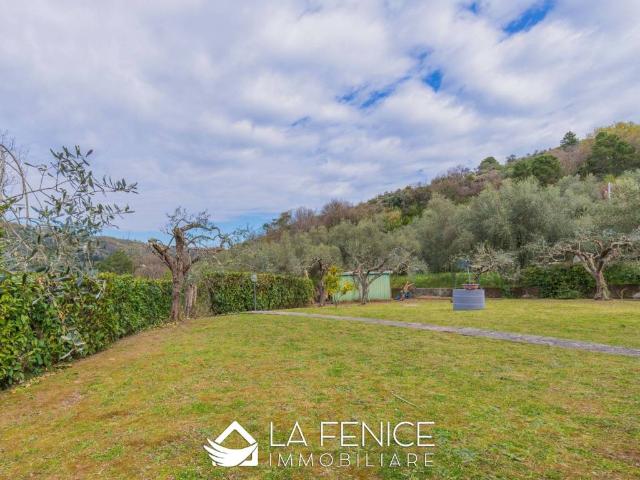 Villa in vendita a Vezzano Ligure SP