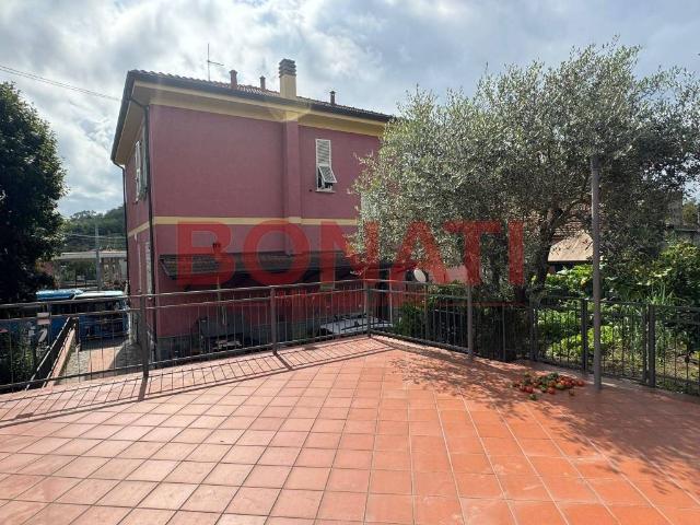 Villa in vendita a Vezzano Ligure SP