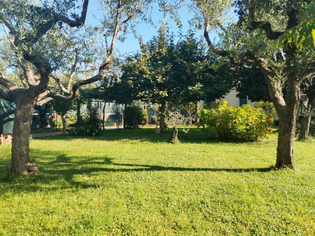 Villa in vendita a Vezzano Ligure SP