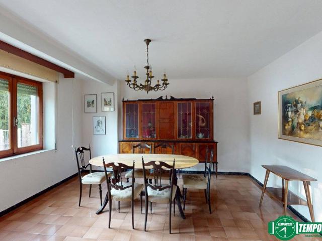 Villa in vendita a Vezzano Ligure SP