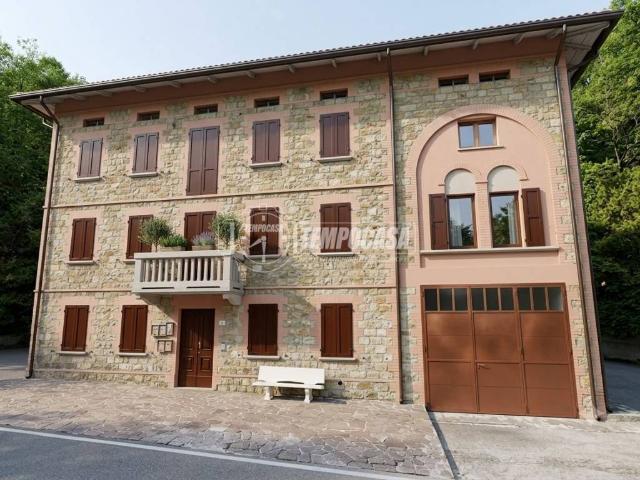 Villa in vendita a Vezzano sul Crostolo RE