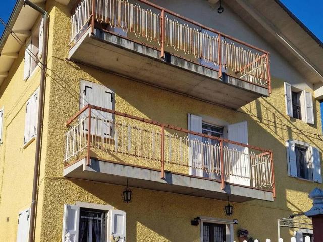 Villa in vendita a Vezzano sul Crostolo RE