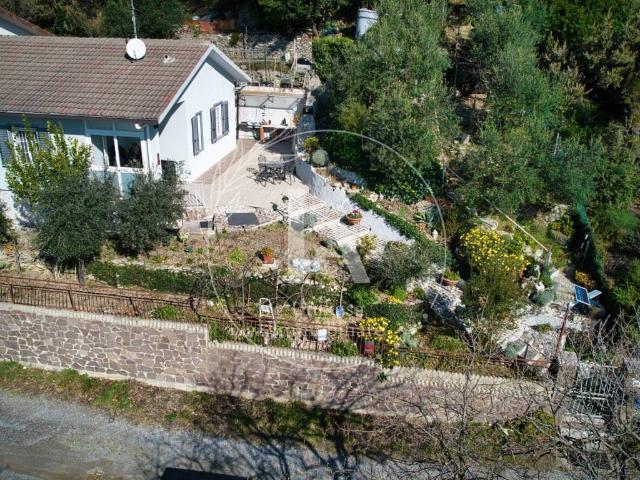 Villa in vendita a Vezzi Portio SV