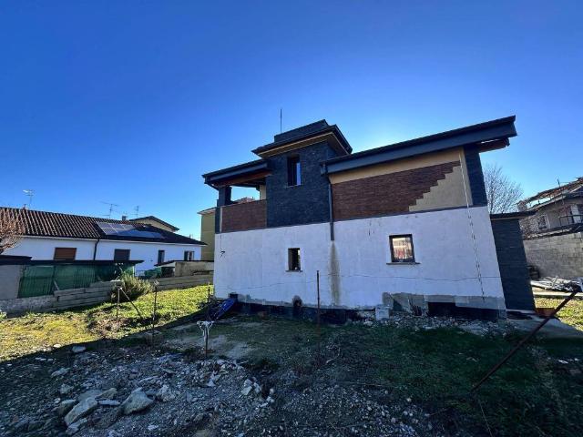 Villa in vendita a Vedano Olona VA