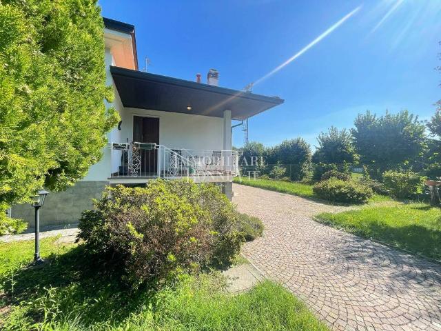 Villa in vendita a Vedano Olona VA