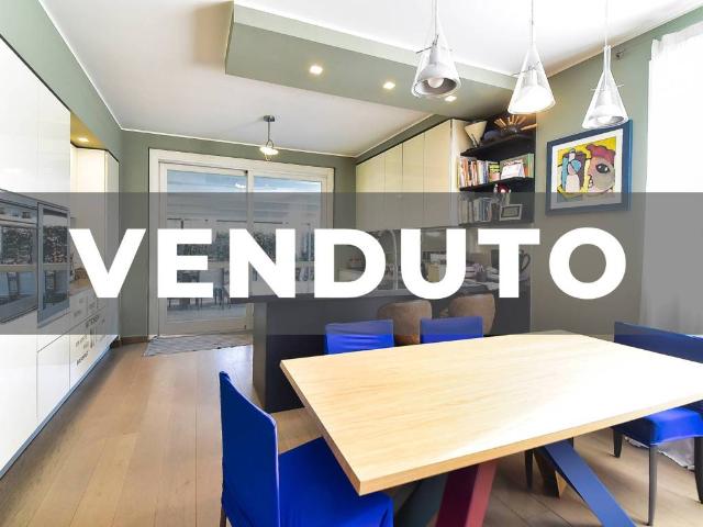 Villa in vendita a Vedano al Lambro MB