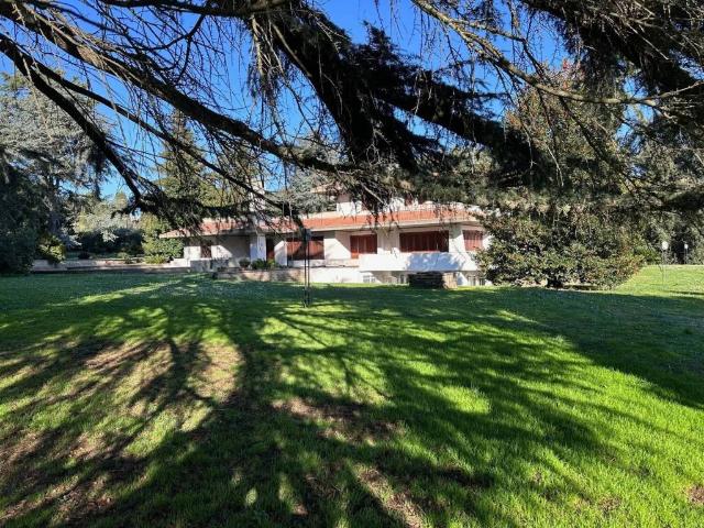 Villa in vendita a Velletri RM