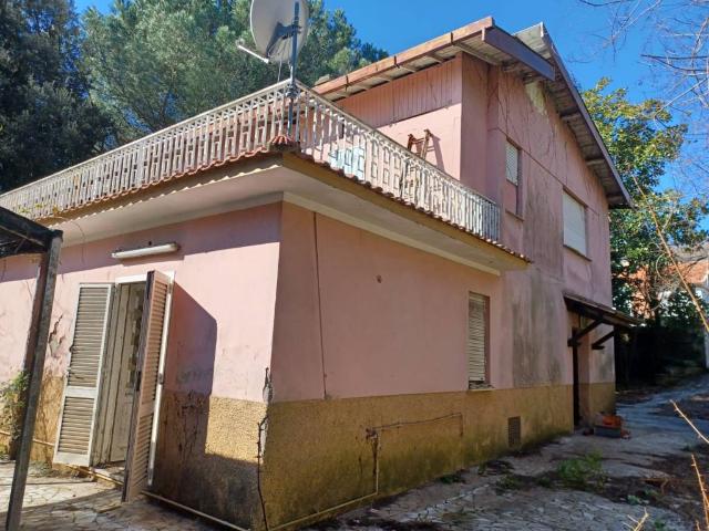 Villa in vendita a Velletri RM