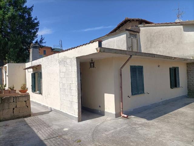 Casa indipendente in vendita a Velletri RM