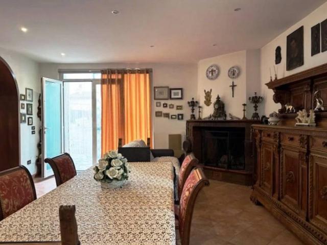 Villa in vendita a Velletri RM