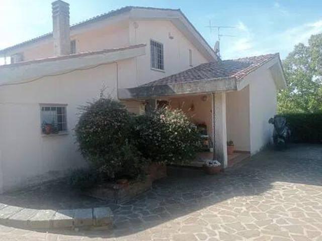 Villa in vendita a Velletri RM
