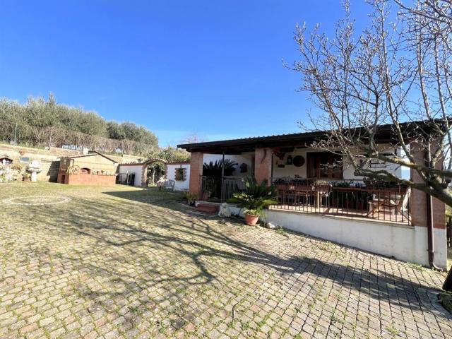 Villa in vendita a Velletri RM