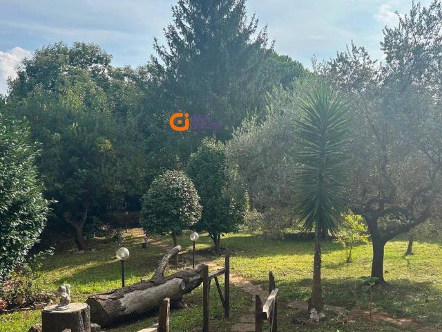 Villa in vendita a Velletri RM