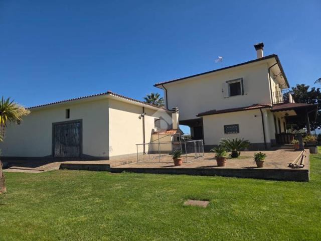 Villa in vendita a Velletri RM
