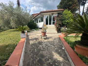 Villa in vendita a Velletri RM