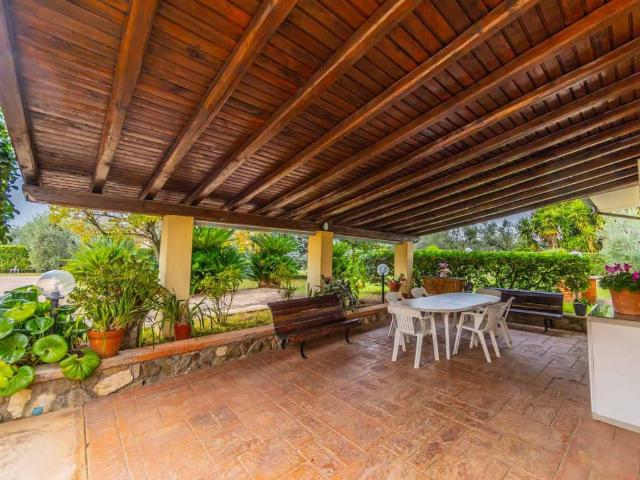 Villa in vendita a Velletri RM
