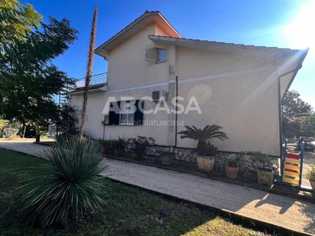 Villa in vendita a Velletri RM
