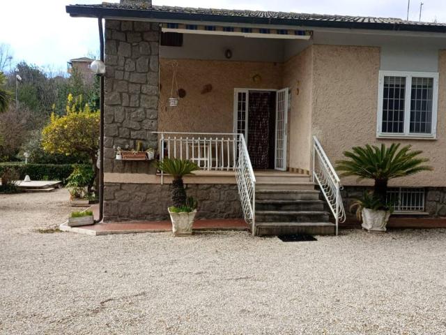 Villa in vendita a Velletri RM