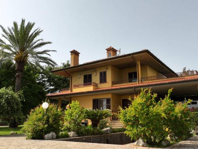 Villa in vendita a Velletri RM