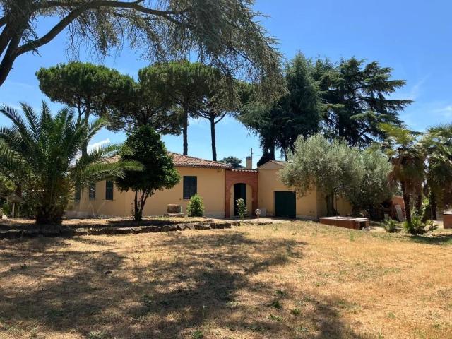 Villa in vendita a Velletri RM