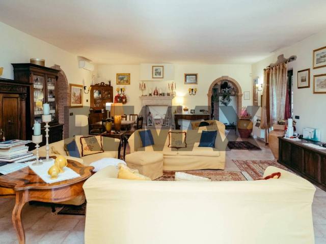 Villa in vendita a Velletri RM