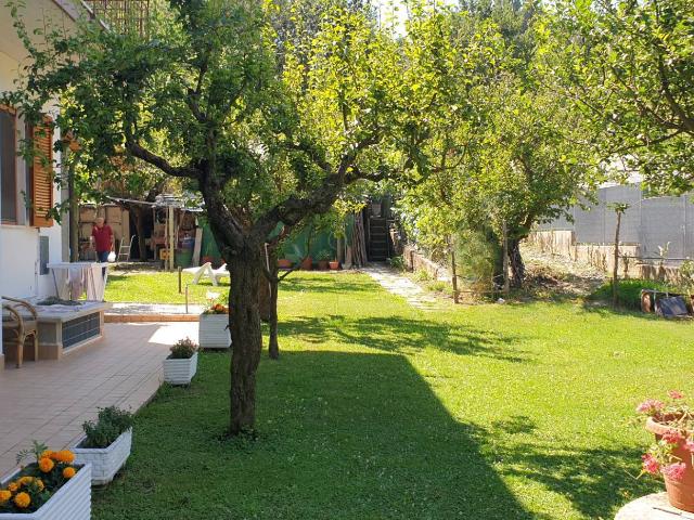 Villa in vendita a Venarotta