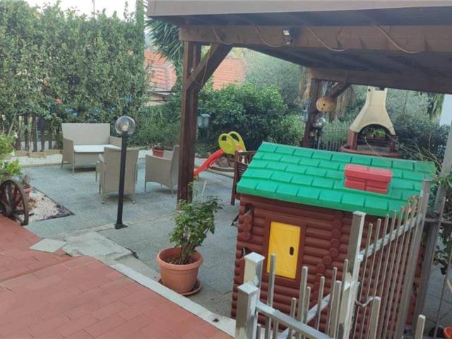 Casa indipendente in vendita a Vendone SV