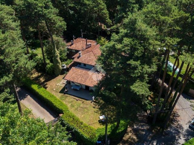 Villa in vendita a Venegono Inferiore VA