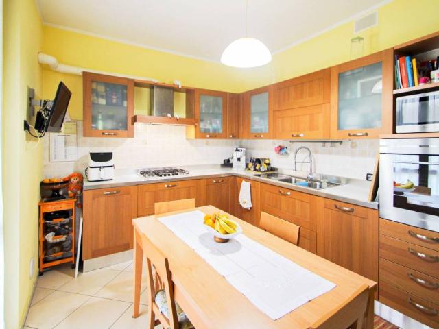 Villa in vendita a Venegono Inferiore VA