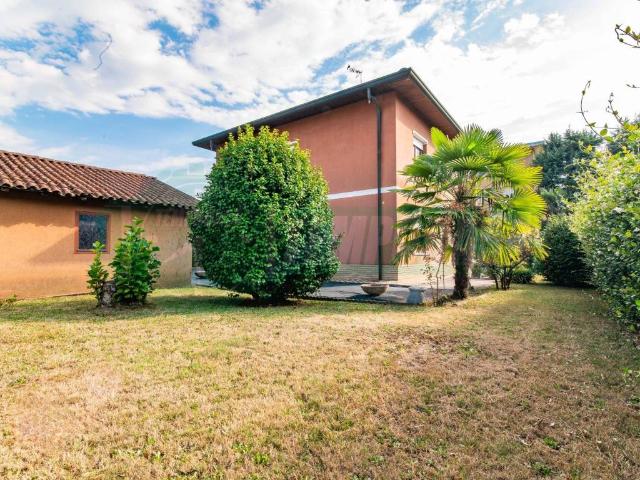 Villa in vendita a Venegono Inferiore VA