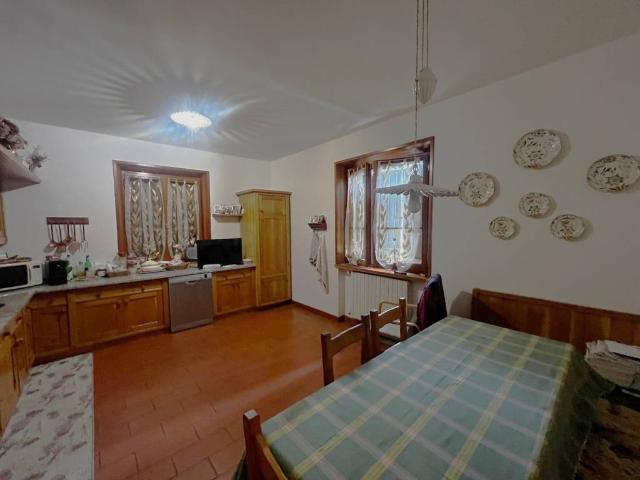 Villa in vendita a Ventasso RE