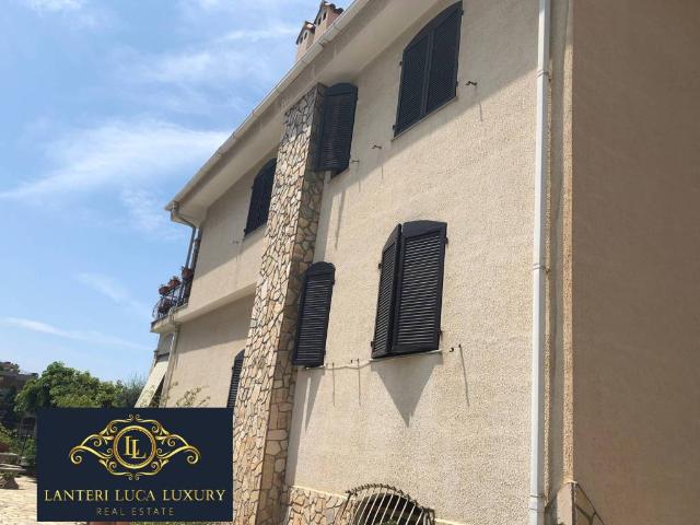Villa in vendita a Ventimiglia IM