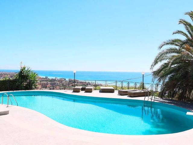Villa in vendita a Ventimiglia IM