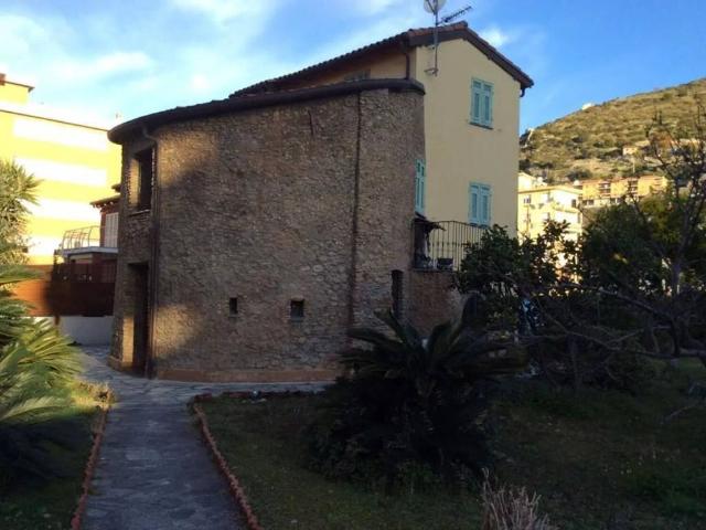 Villa in vendita a Ventimiglia IM