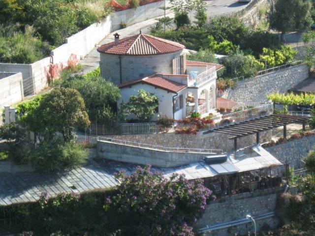 Villa in vendita a Ventimiglia IM