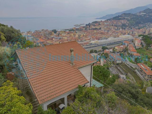 Villa in vendita a Ventimiglia IM