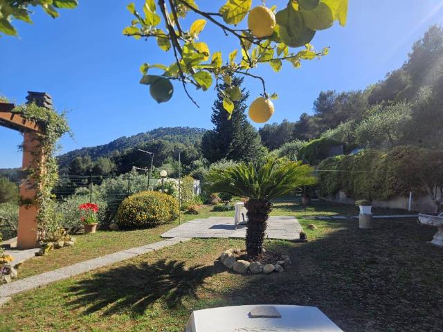 Villa in vendita a Ventimiglia IM