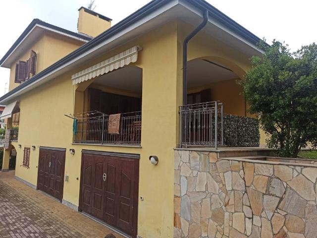 Villa in vendita a Vercelli VC