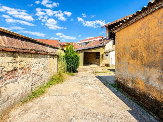 Villa in vendita a Vercelli VC
