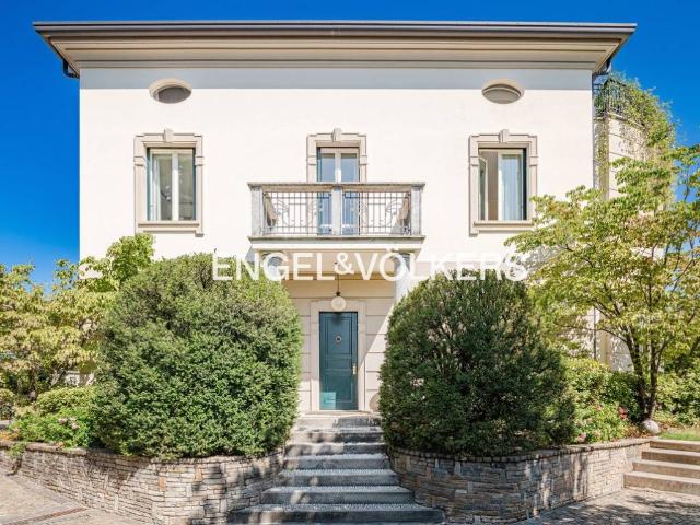 Villa in vendita a Verano Brianza MB