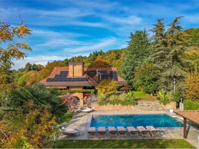 Villa in vendita a Vergiate VA