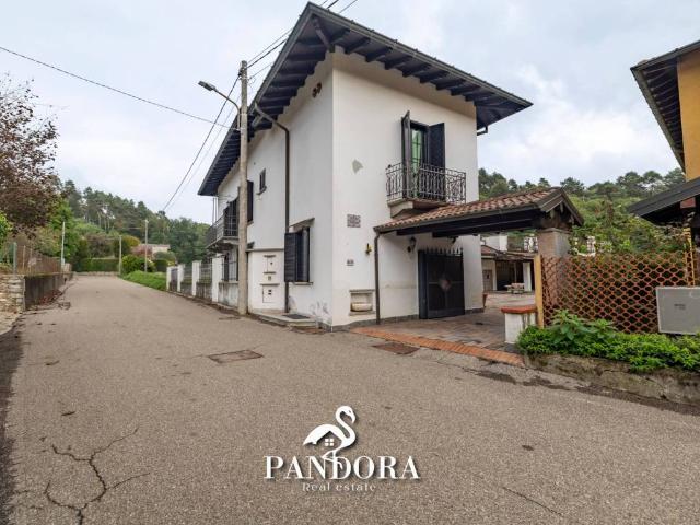 Villa in vendita a Vergiate VA
